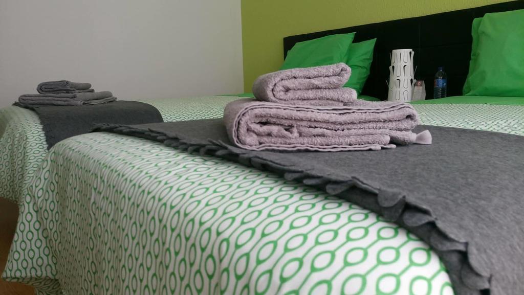 Moon City Center Apartment Porto Luaran gambar