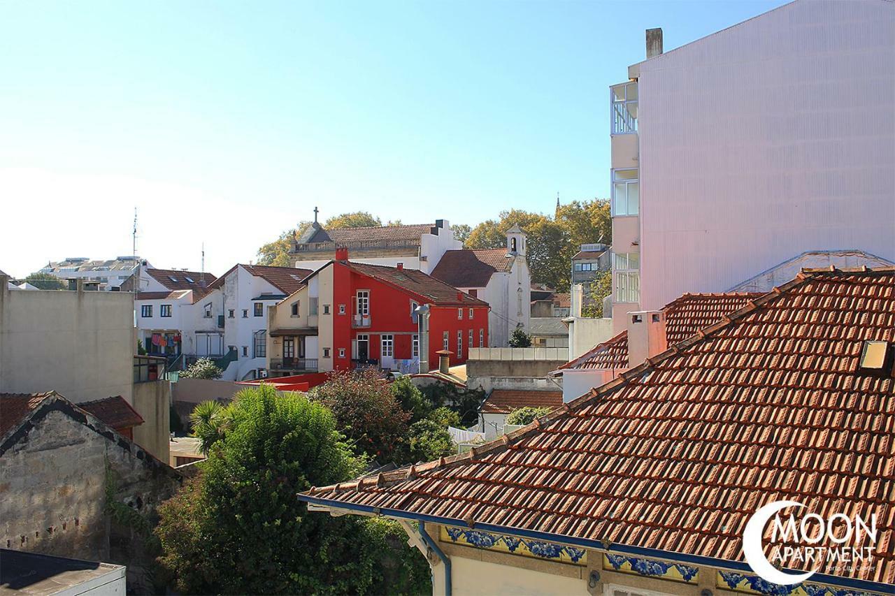 Moon City Center Apartment Porto Luaran gambar