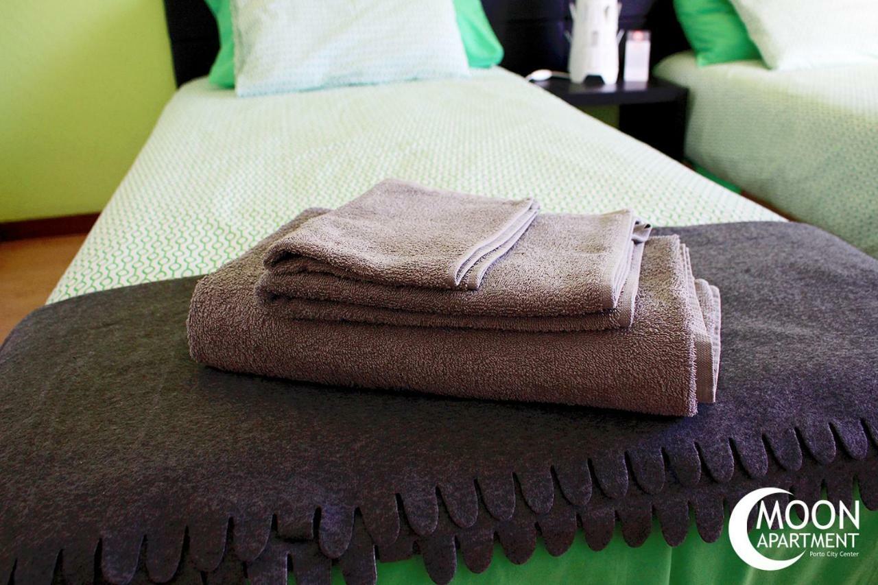 Moon City Center Apartment Porto Luaran gambar