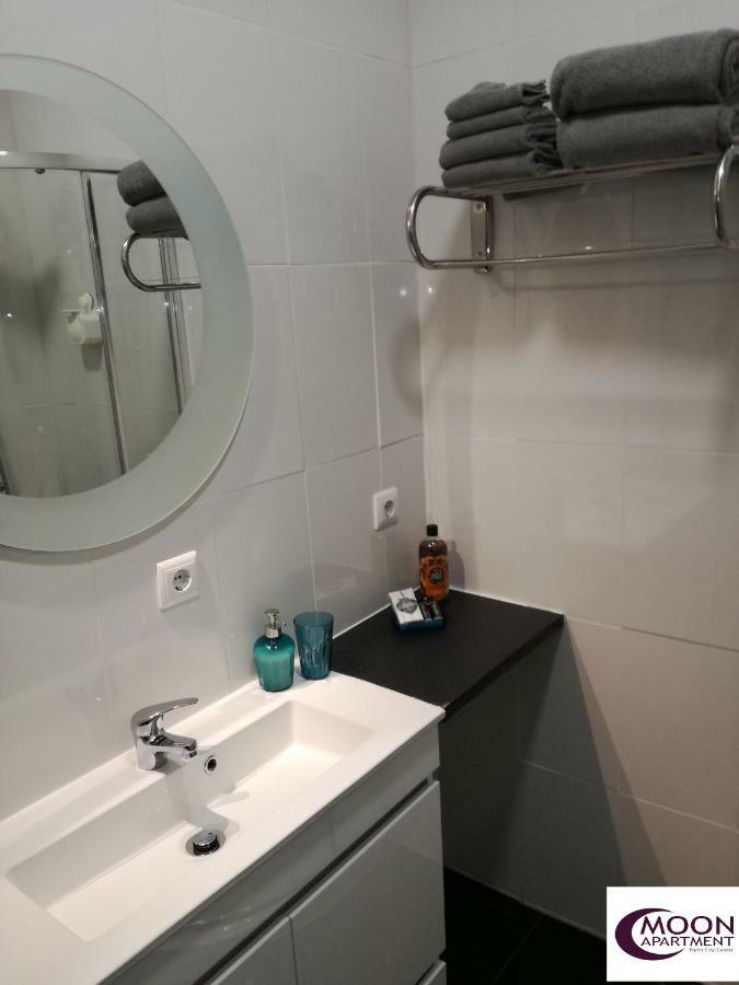Moon City Center Apartment Porto Luaran gambar