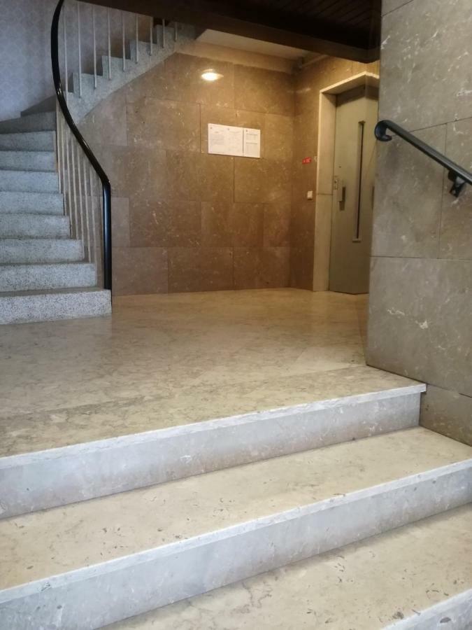 Moon City Center Apartment Porto Luaran gambar