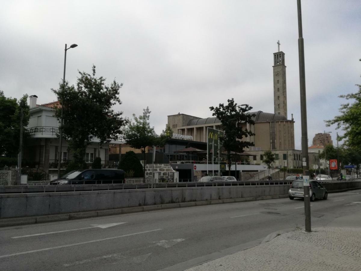 Moon City Center Apartment Porto Luaran gambar