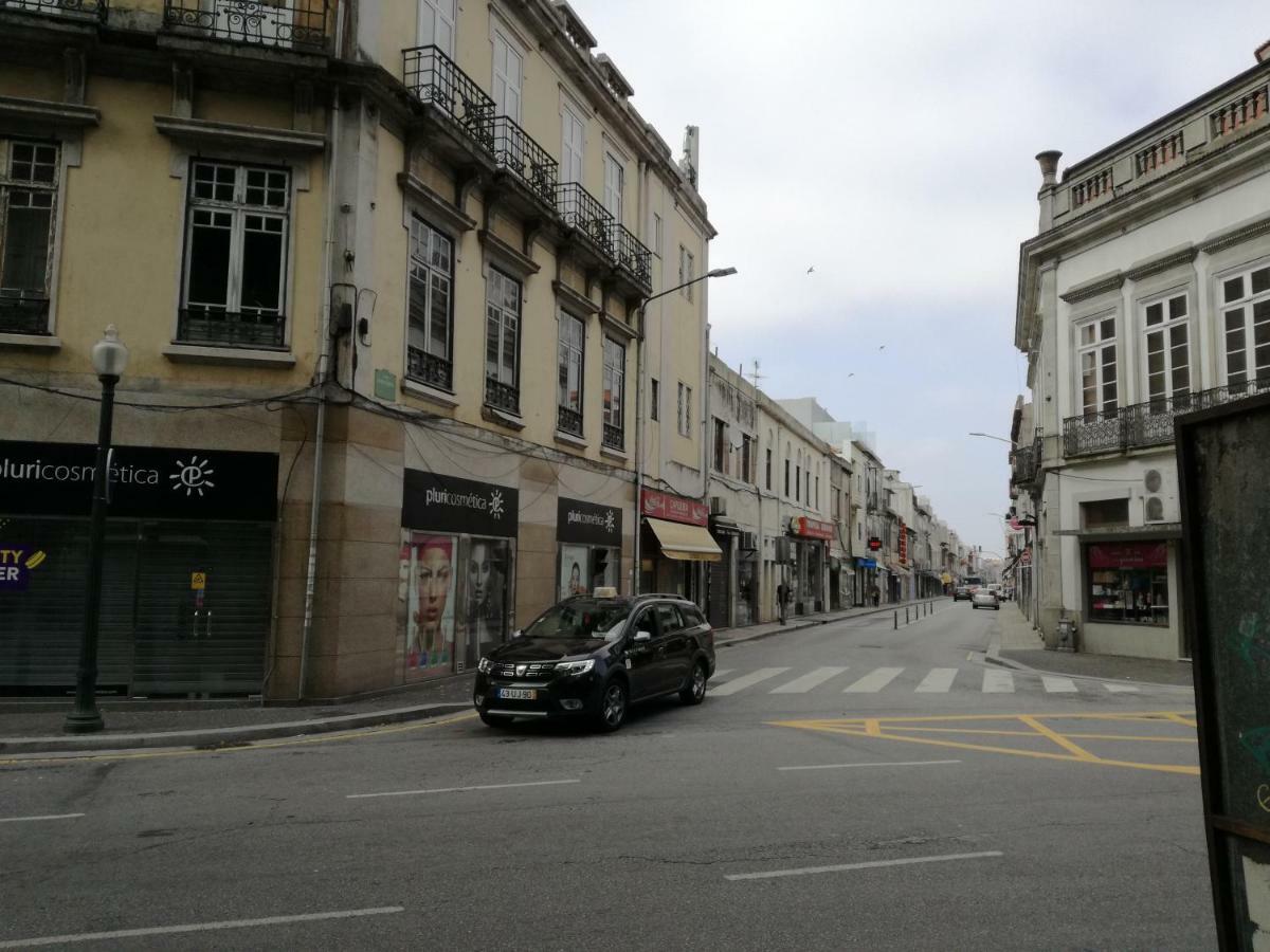 Moon City Center Apartment Porto Luaran gambar